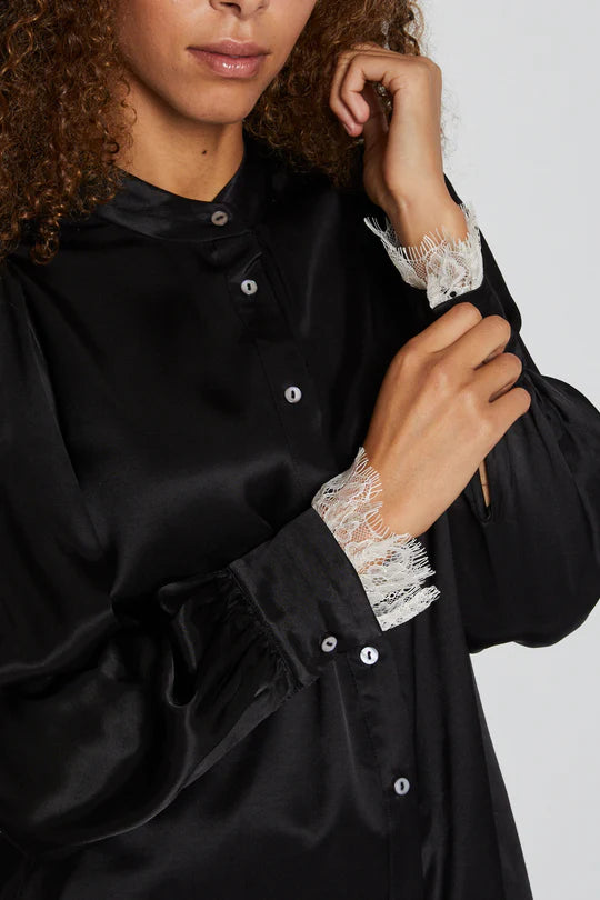 BerriesBBDura Shirt - Black