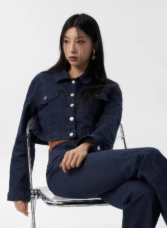 Buttoned Denim Crop Jacket IS315