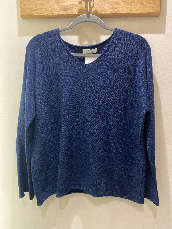 V-Neck Jumper - Navy